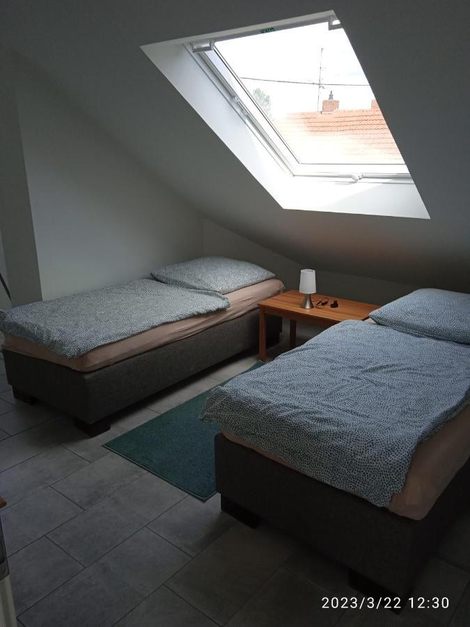 Zimmer Frei 3 Wiesbaden Exterior foto